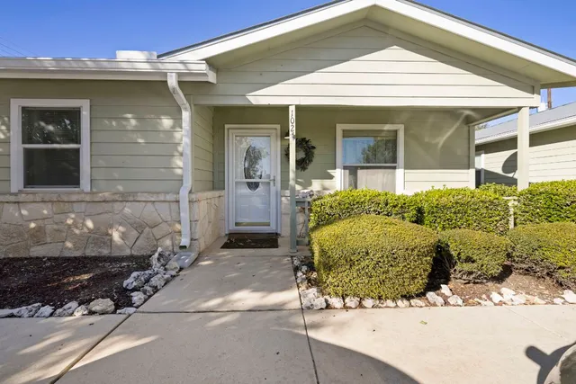 $286,000 | 121 South Plant Avenue, Unit 102, Boerne, TX 78006