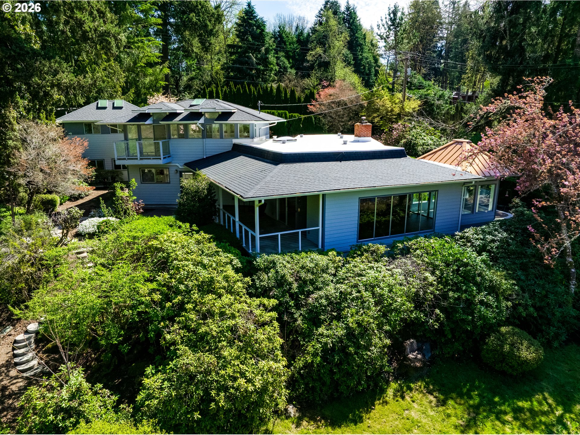 91082 Leashore Drive Vida, OR 97488 - Photo 2 of 47