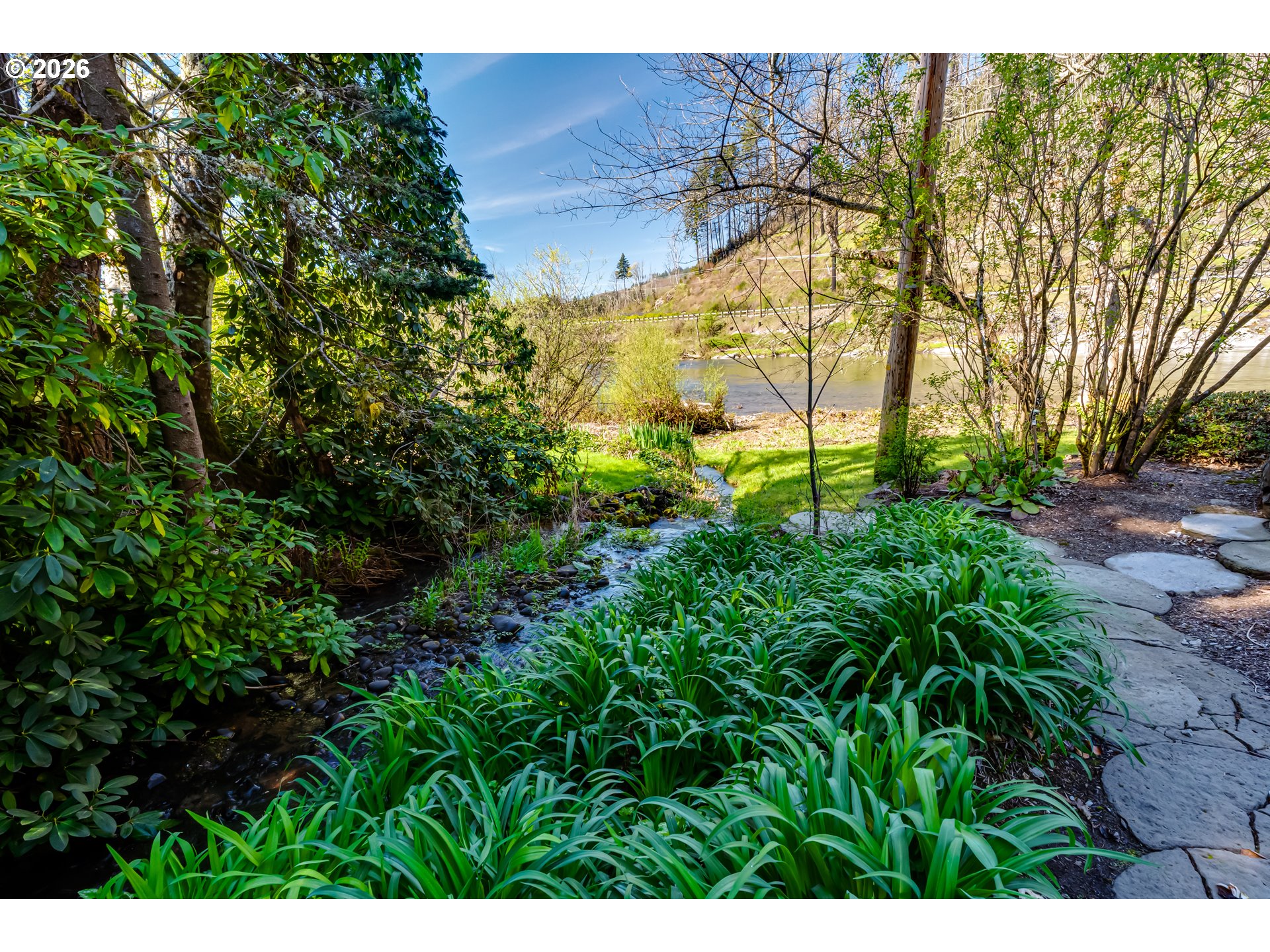 91082 Leashore Drive Vida, OR 97488 - Photo 41 of 47