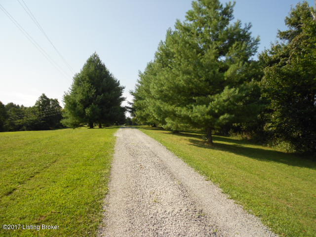 651 Chestnut Grove Road Parksville, KY 40464 - Photo 3 of 32 DSCN0938