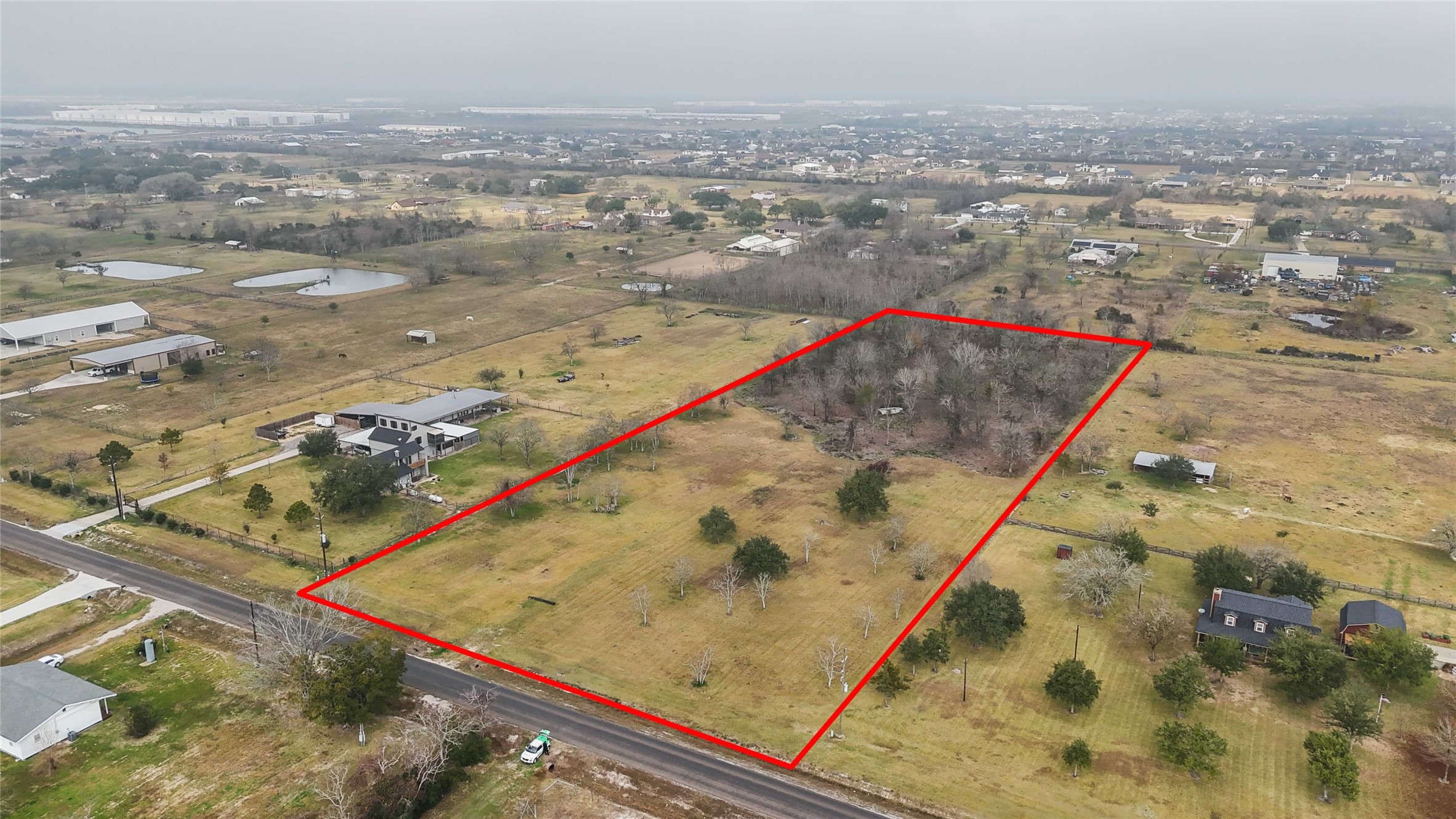 0 Lawrence Road Baytown, TX 77523 - Photo 4 of 12 a view of an ocean