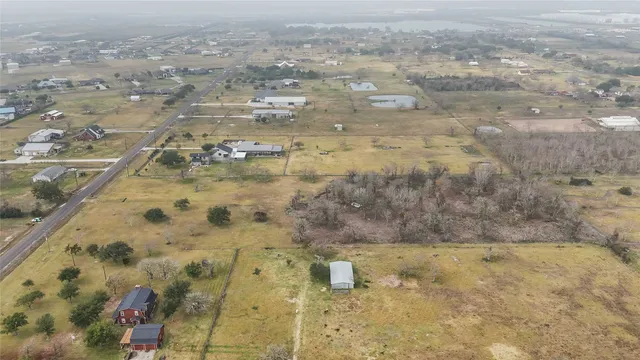 a view of lot of sky view