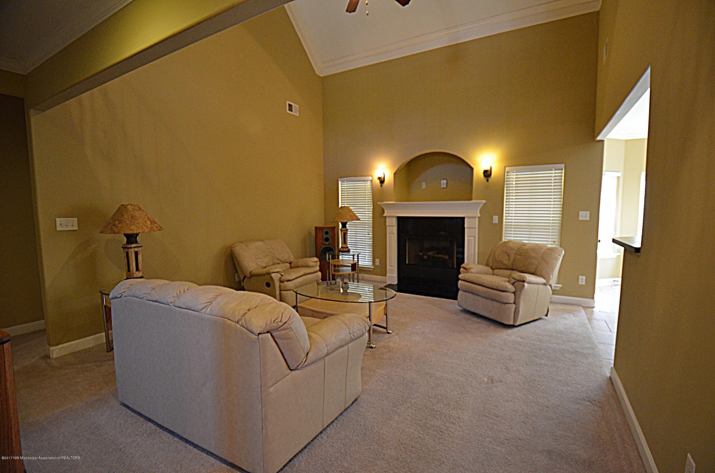 1664 Southern Rdg Trail Olive Branch, MS 38654 - Photo 8 of 30 Great room1_pe