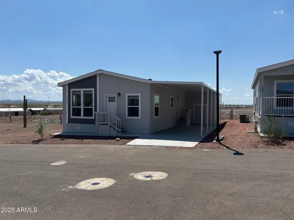 $160,900 | 17065 East Peak Lane, Unit 326, Eloy, AZ 85131