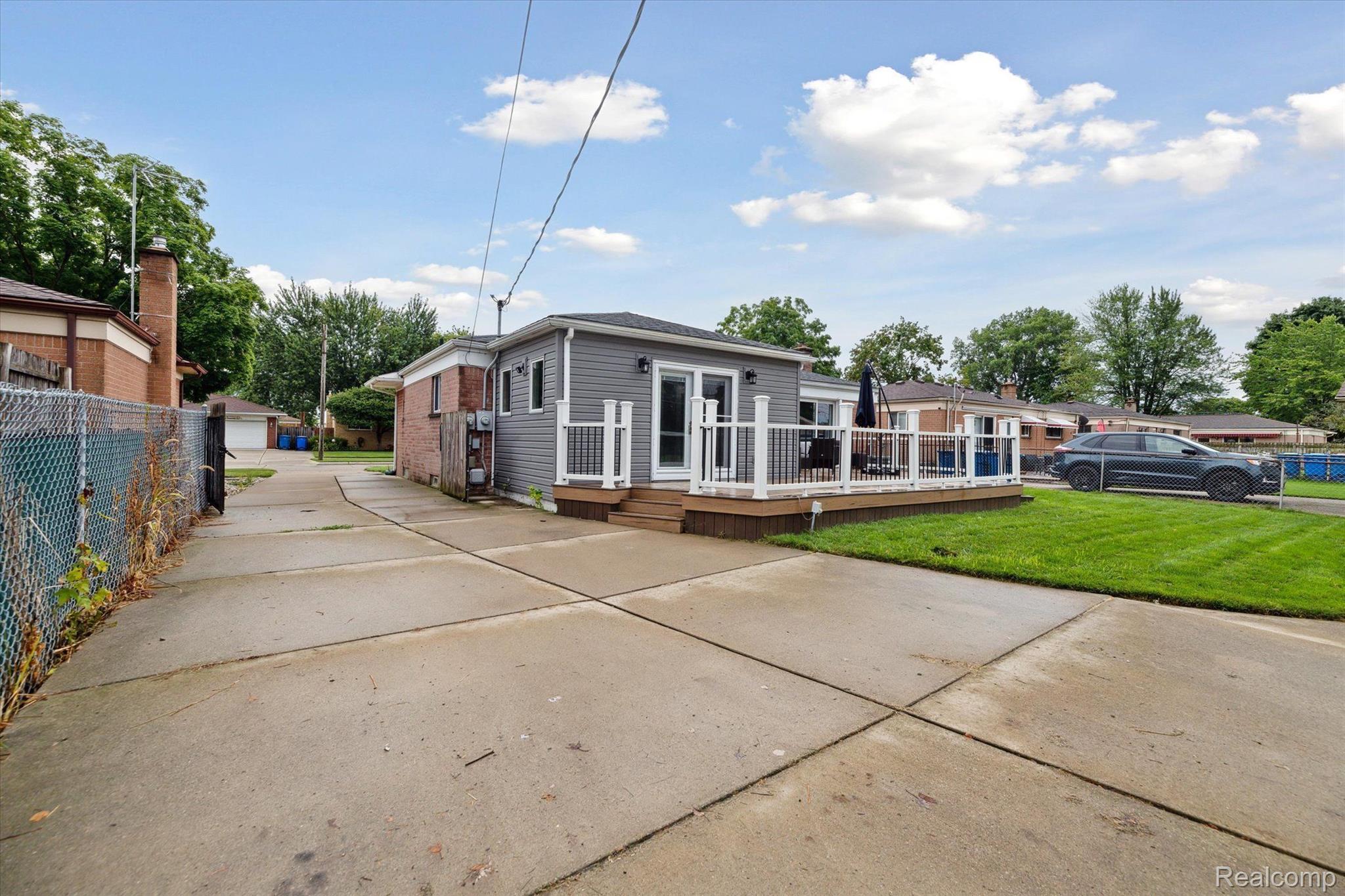 13473 Perry Circle Warren, MI 48088 - Photo 39 of 45 Gallery Image 39