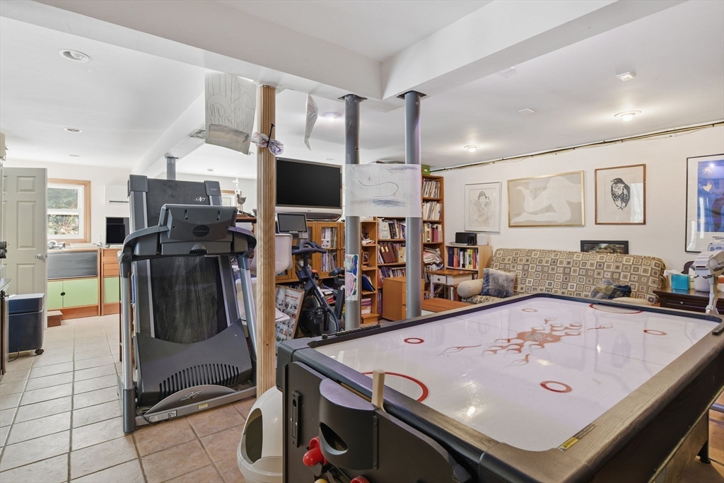 42 Clark Street Northampton, MA 01062 - Photo 24 of 42