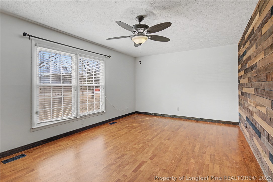 5725 McDonald Road Hope Mills, NC 28348 - Photo 8 of 50 Gallery Image 8