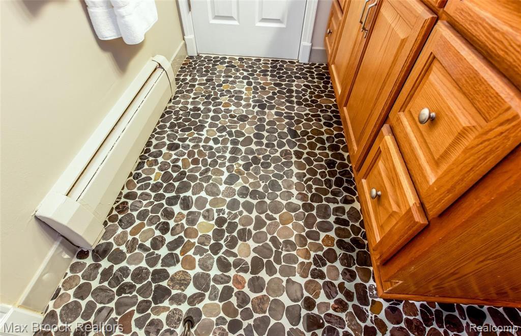 417 Parkdale Avenue, Unit 8 Rochester, MI 48307 - Photo 12 of 19