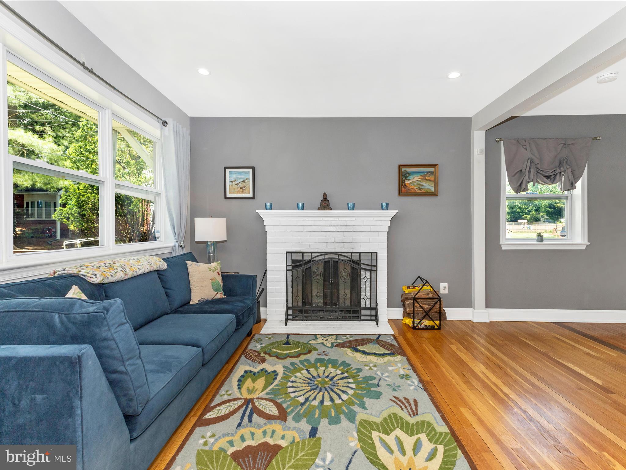 507 Kerwin Court Silver Spring, MD 20901 - Photo 5 of 51 a living room with furniture and a fireplace