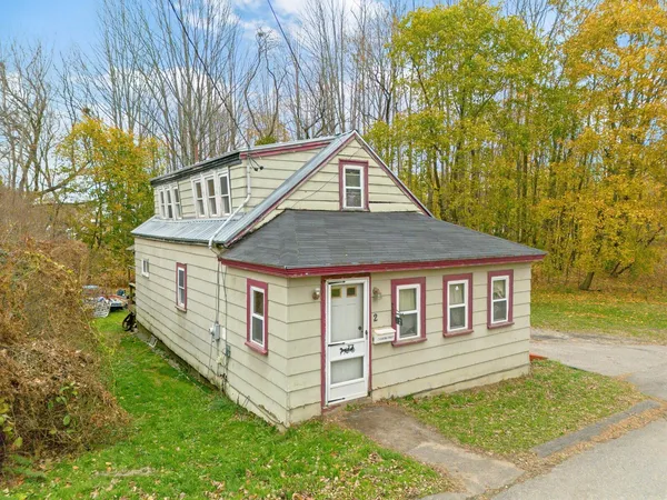 $170,000 | 2 Gibson Street, Fairfield, ME 04937