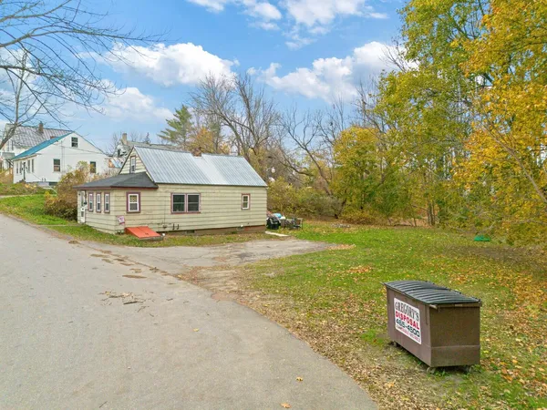 $170,000 | 2 Gibson Street, Fairfield, ME 04937