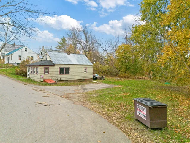 $180,000 | 2 Gibson Street, Fairfield, ME 04937