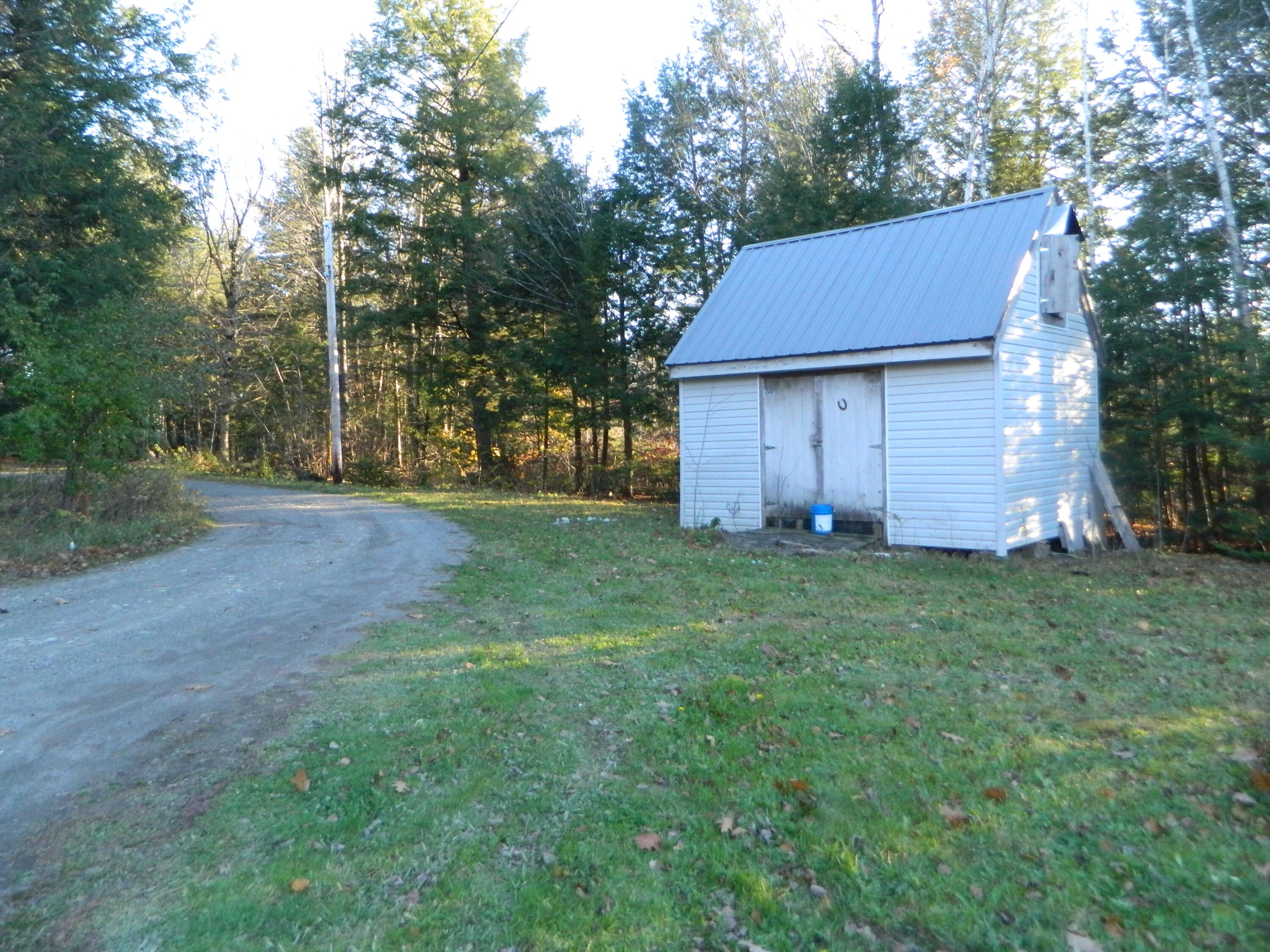 77 Smith Road Hudson, ME 04449 - Photo 10 of 42 DSCN1093