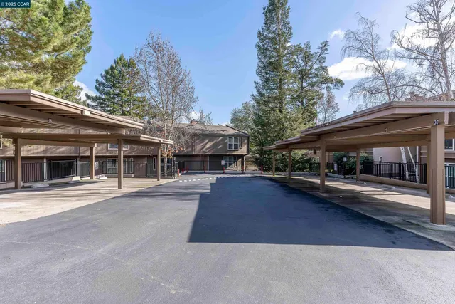 a picture of city view