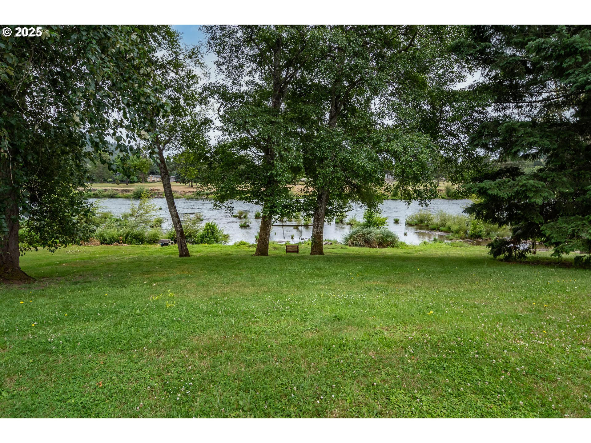 1850 Del Rio Road Roseburg, OR 97471 - Photo 41 of 48 Backyard