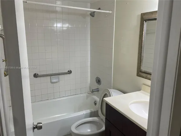 $220,000 | 3252 Foxcroft Road, Unit 206, Miramar, FL 33025