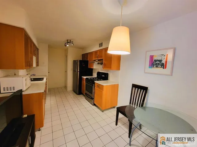 $3,500 | 41 Ardsley Court, East Brunswick, NJ 08816