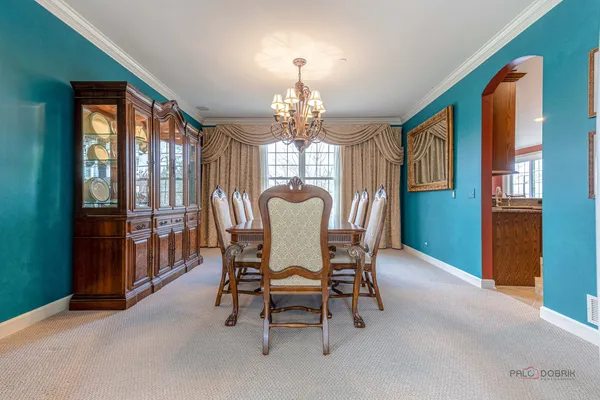 $899,000 | 231 Cater Lane, Libertyville, IL 60048