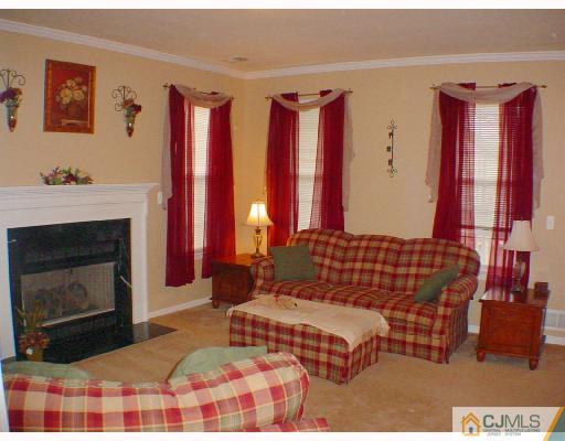 22 Center Street Matawan, NJ 07747 - Photo 3 of 10 Gallery Image 3