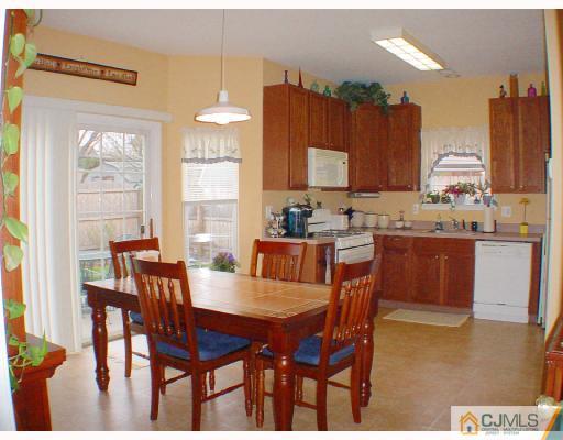 22 Center Street Matawan, NJ 07747 - Photo 4 of 10 Gallery Image 4