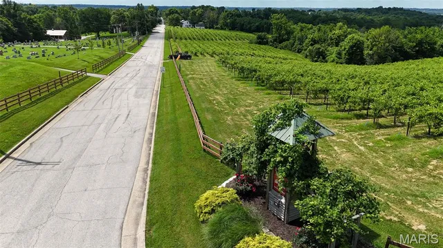 $625,000 | 0 21.03 Acres Highway, Augusta, MO 63332