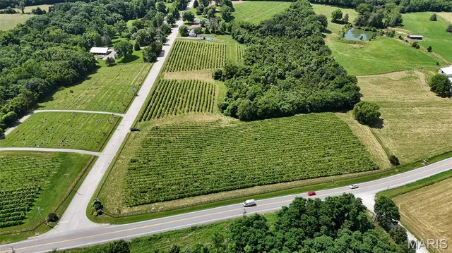 $625,000 | 0 21.03 Acres Highway, Augusta, MO 63332