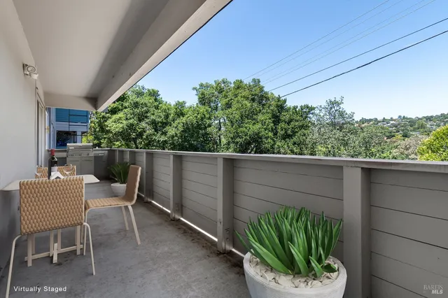 $775,000 | 320 VÃa Casitas, Unit 109, Greenbrae, CA 94904