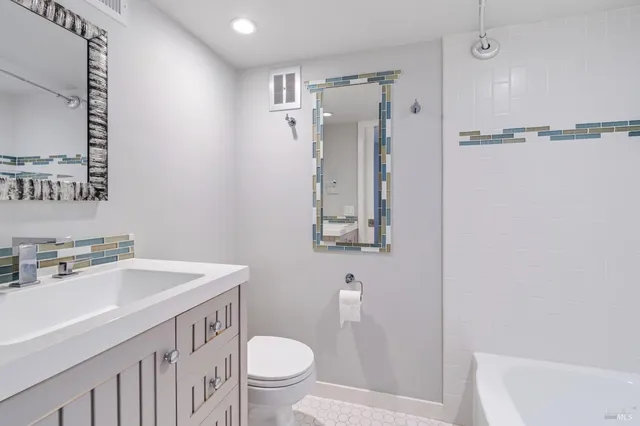 $775,000 | 320 VÃa Casitas, Unit 109, Greenbrae, CA 94904