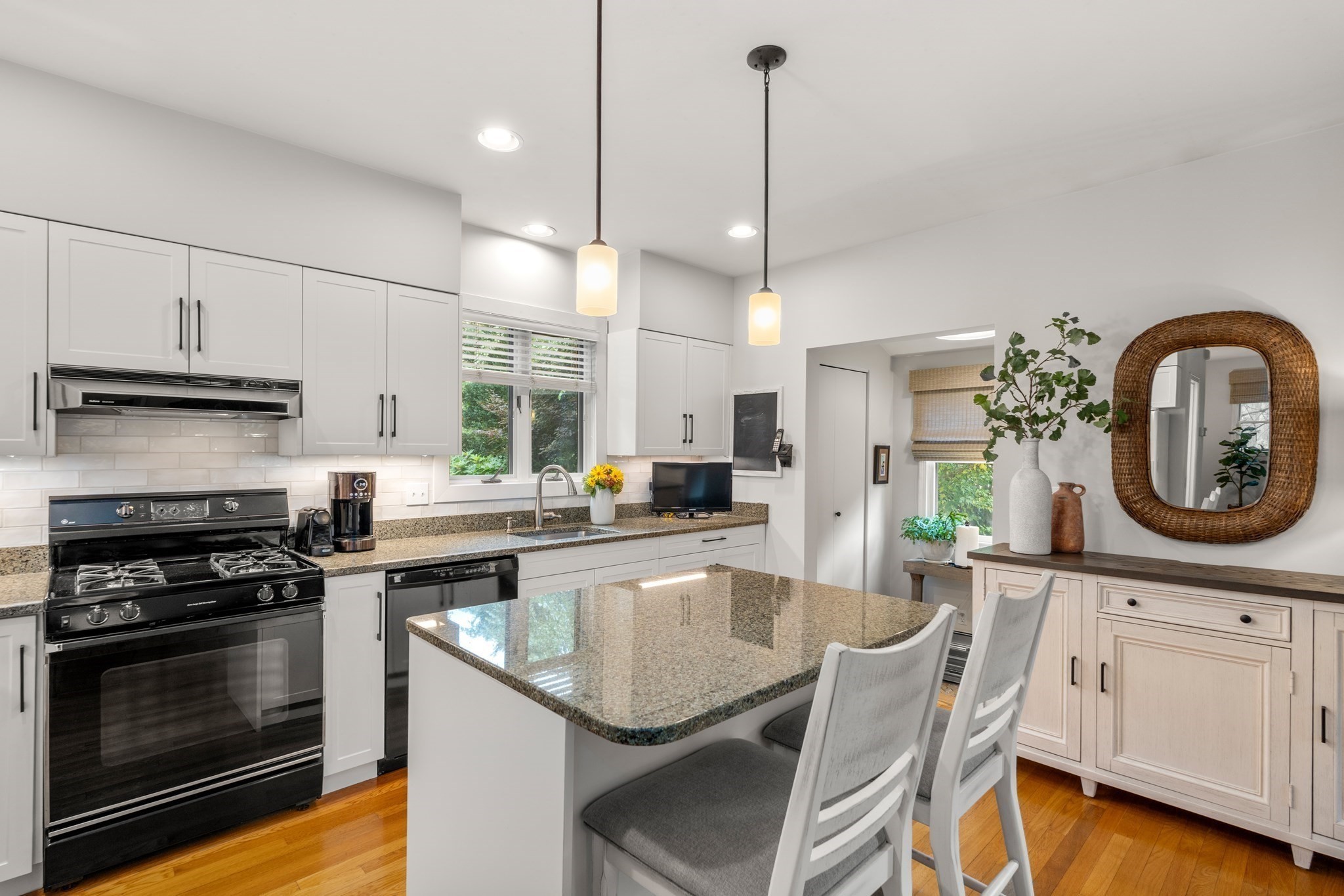 38 Hawthorne Road Wayland, MA 01778 - Photo 12 of 34 Gallery Image 12