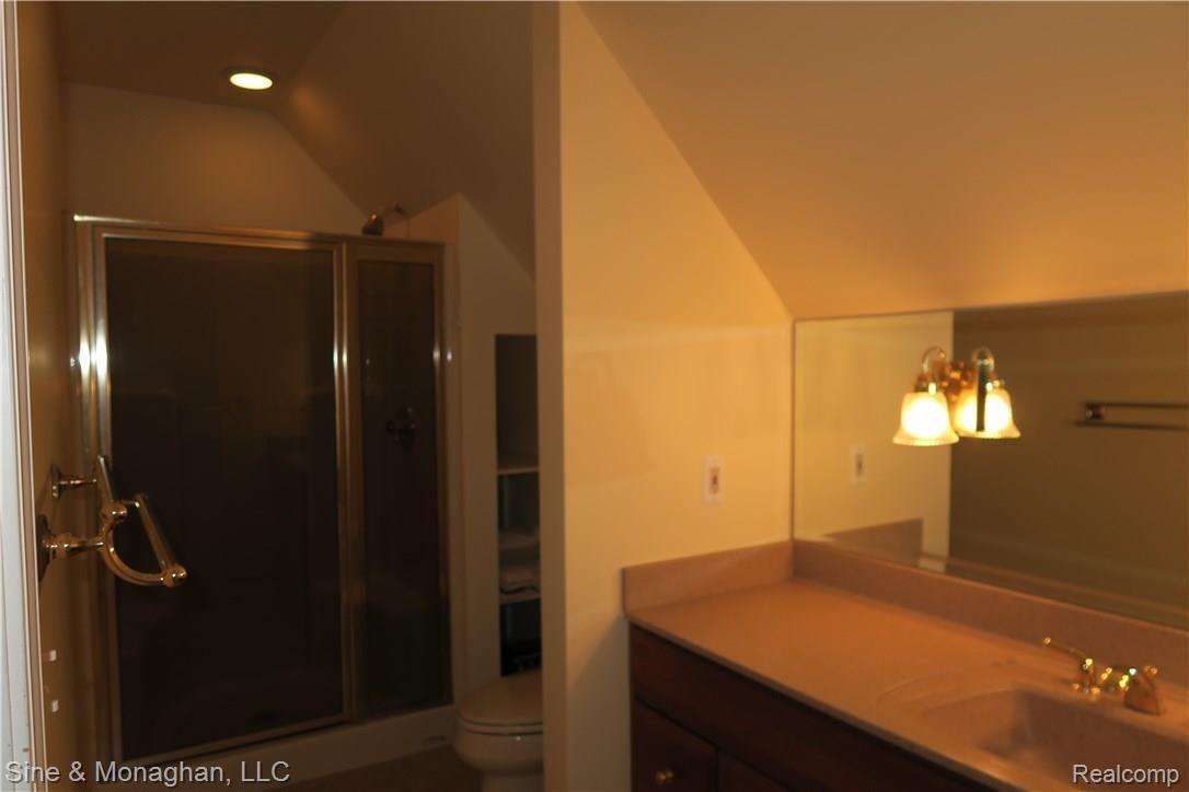 347 Kerby Road Grosse Pointe, MI 48236 - Photo 20 of 25 IMG_3507.JPG