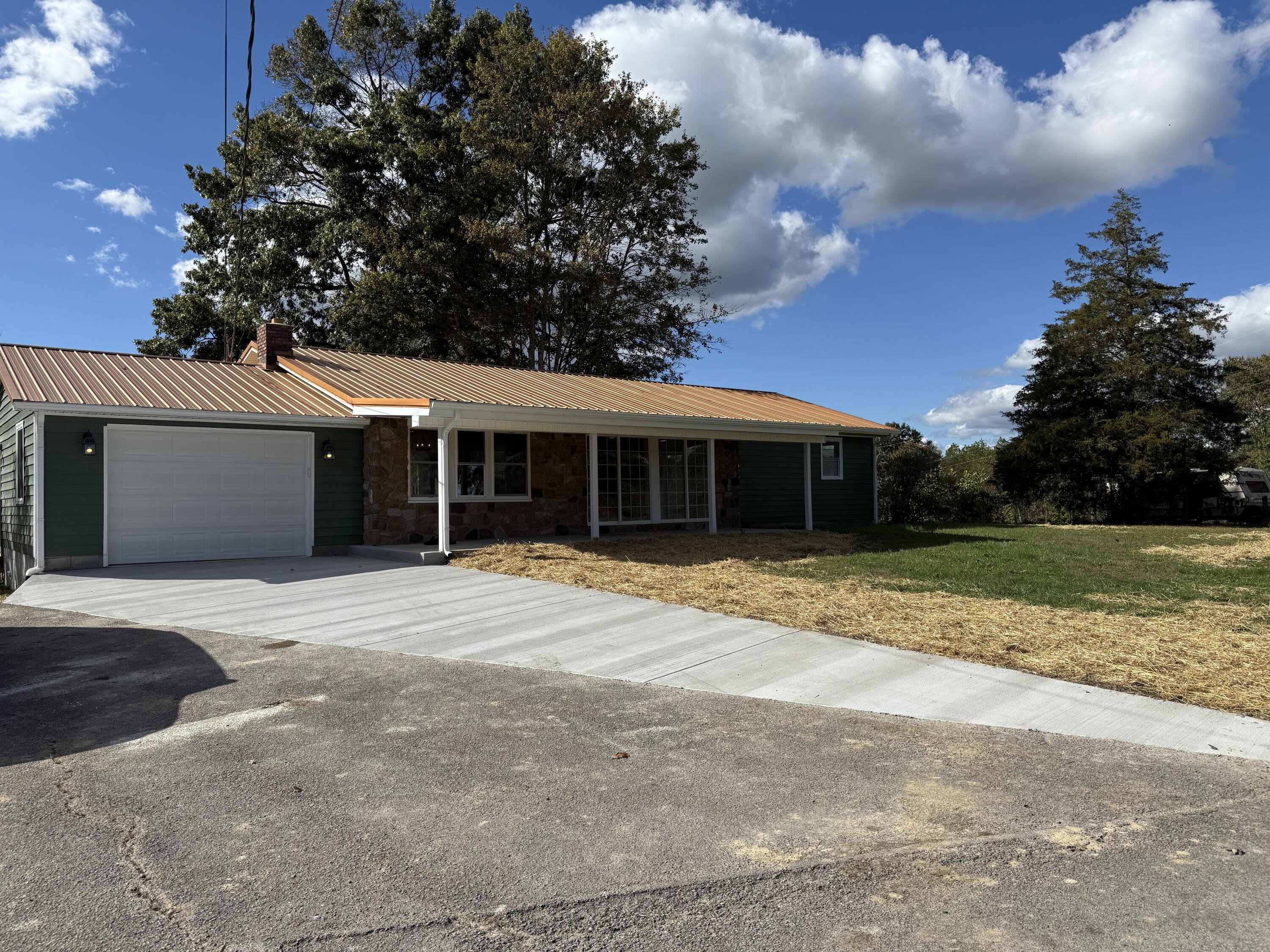132 Bill Karr Road Lily, KY 40740 - Photo 2 of 64 IMG_4131