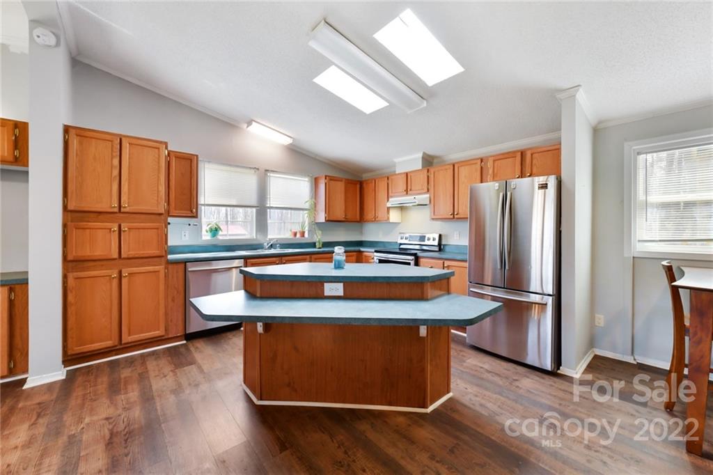 198 Pete's Pond Road Kannapolis, NC 28081 - Photo 8 of 32 Gallery Image 8