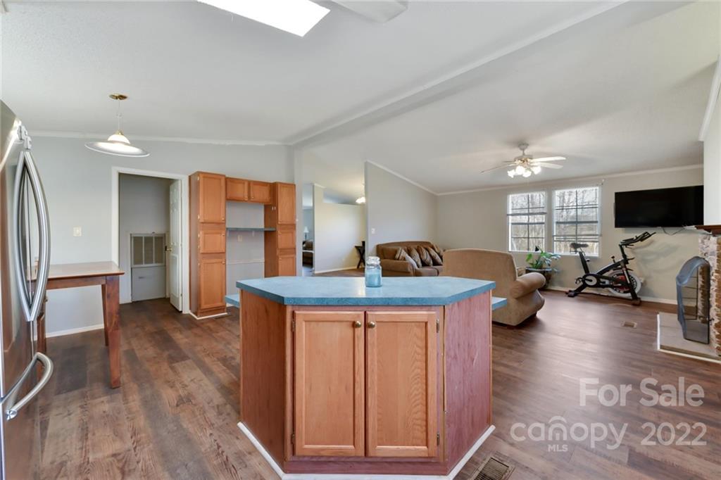 198 Pete's Pond Road Kannapolis, NC 28081 - Photo 10 of 32 Gallery Image 10
