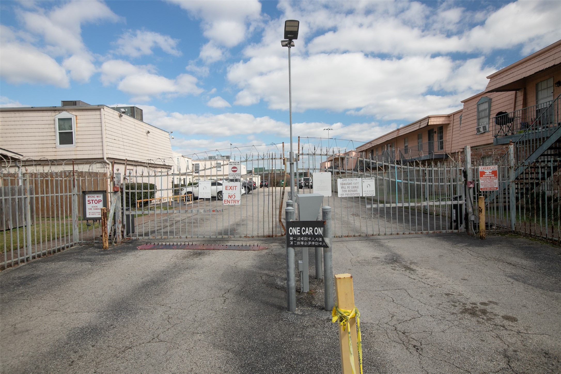 6201 Ranchester Drive, Unit 36 Houston, TX 77036 - Photo 2 of 23 a view of buildings