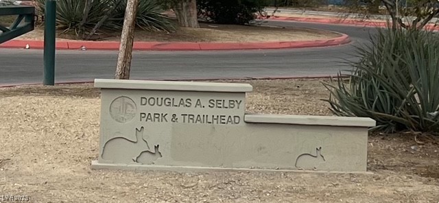 951 North Sandhill Road Las Vegas, NV 89110 - Photo 2 of 7 Exterior view