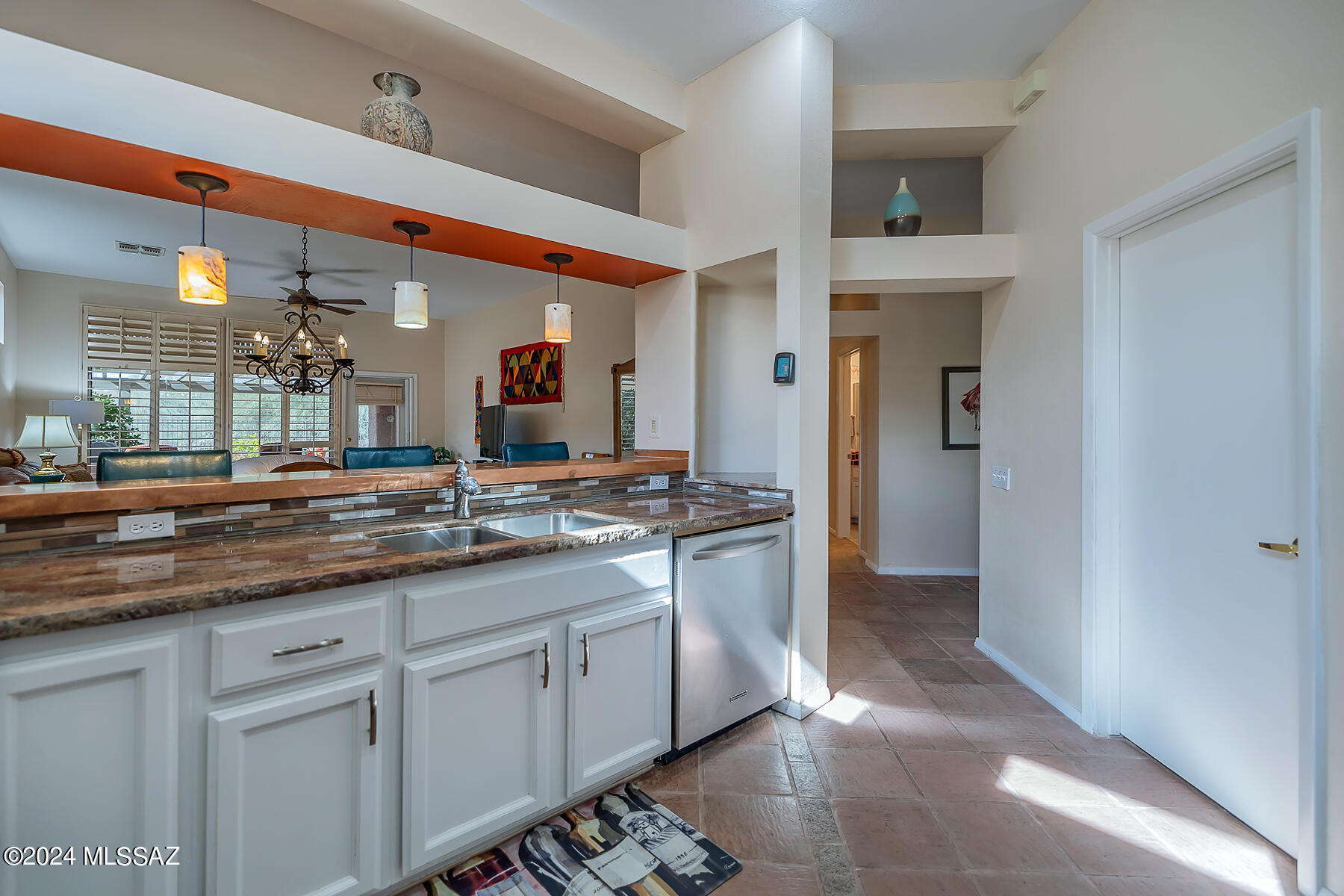 13567 North Pima Spring Way Oro Valley, AZ 85755 - Photo 6 of 35