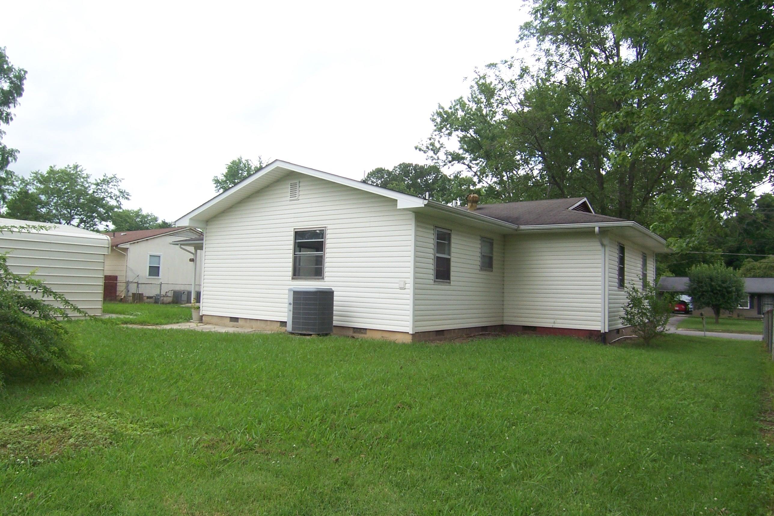 105 West Lincoln Road Oak Ridge, TN 37830 - Photo 14 of 14 Back of House