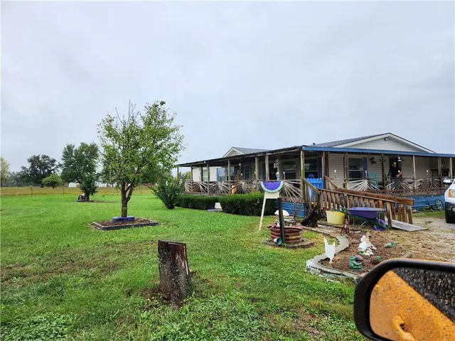 $245,000 | 333 Southeast 901 Road, Clinton, MO 64735