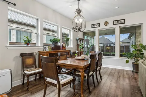 $519,900 | 4717 Beaver Creek Drive, Arlington, TX 76005
