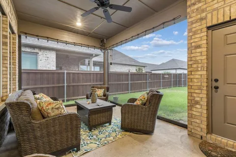 $519,900 | 4717 Beaver Creek Drive, Arlington, TX 76005