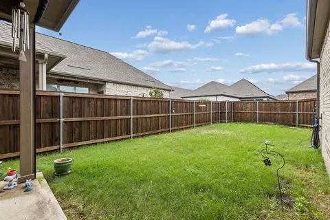$519,900 | 4717 Beaver Creek Drive, Arlington, TX 76005