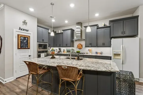 $519,900 | 4717 Beaver Creek Drive, Arlington, TX 76005