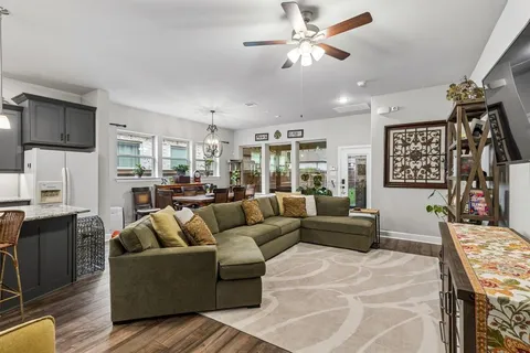 $519,900 | 4717 Beaver Creek Drive, Arlington, TX 76005