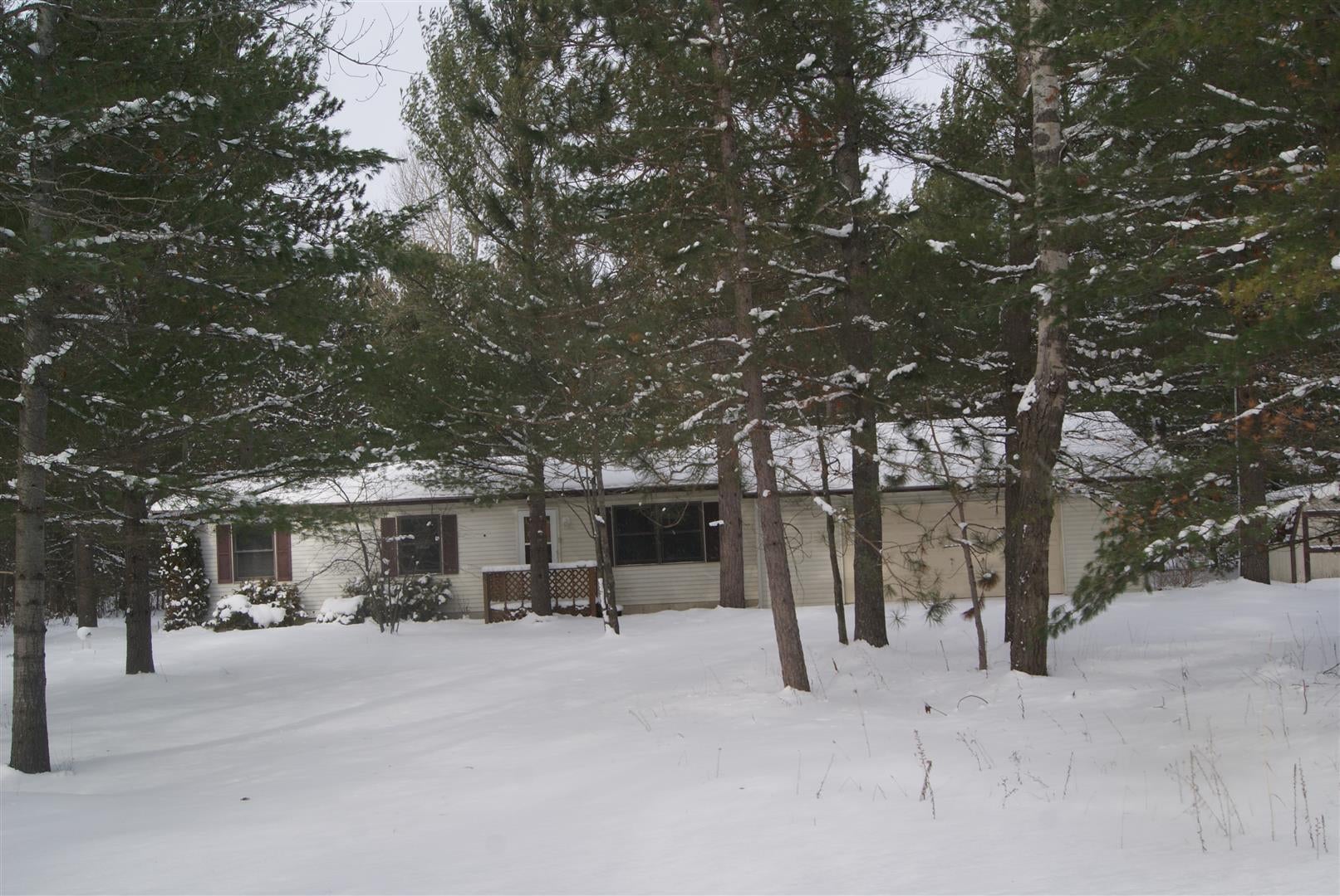 4015 Orchard Road Cheboygan, MI 49721 - Photo 7 of 20 Gallery Image 7