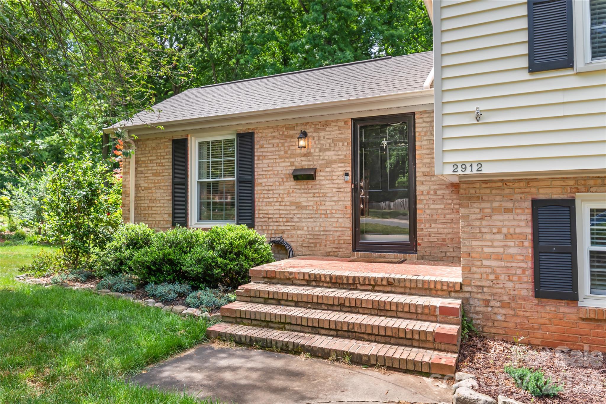 2912 Spring Valley Road Charlotte, NC 28210 - Photo 2 of 35