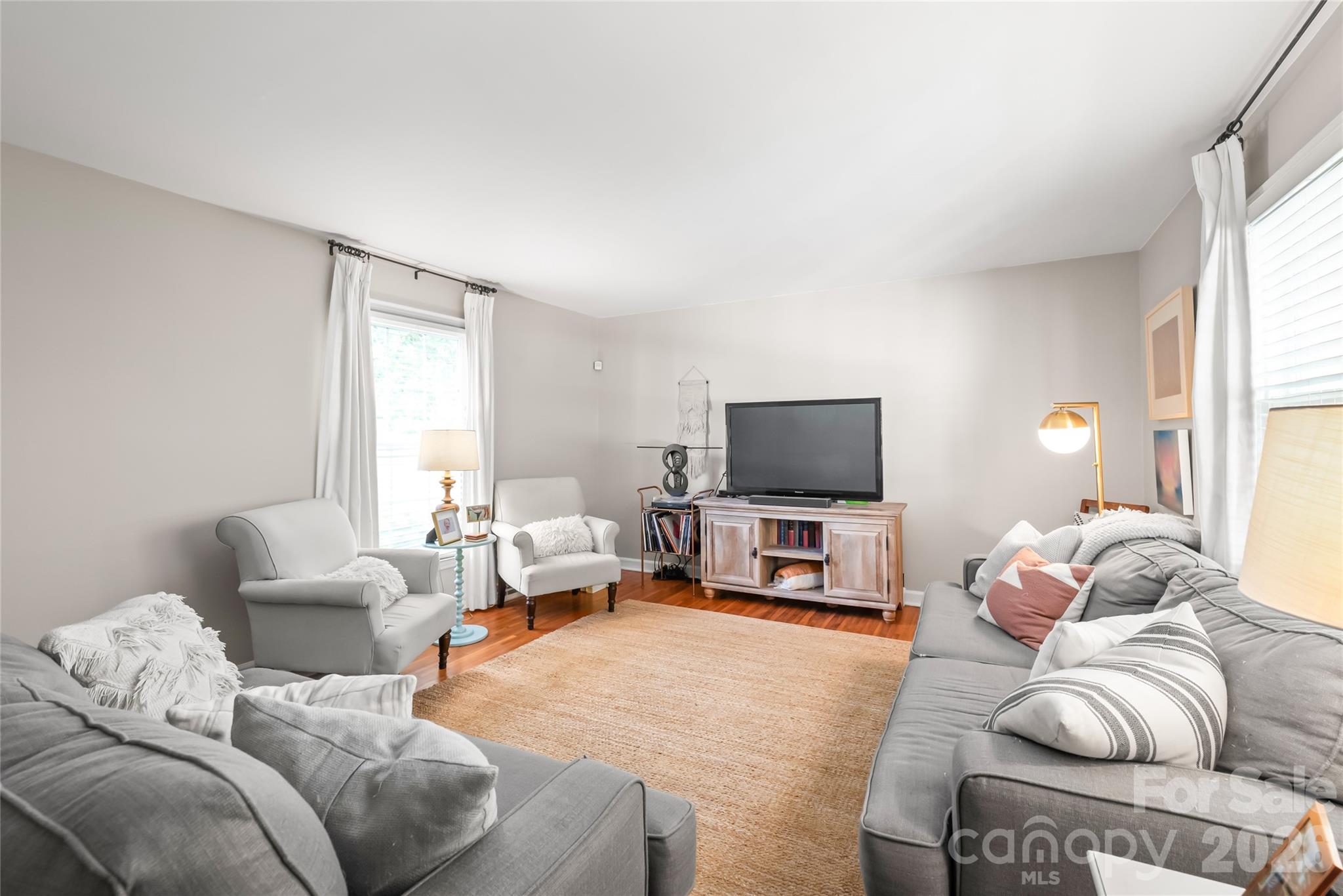 2912 Spring Valley Road Charlotte, NC 28210 - Photo 6 of 35