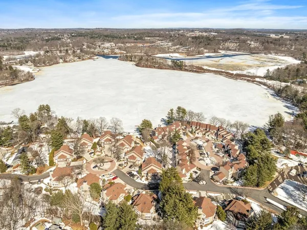 $399,900 | 47 Pointe Rok Drive, Unit 47, Worcester, MA 01604