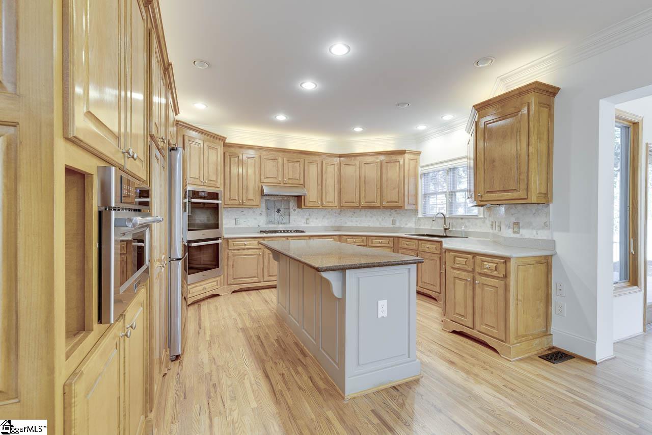 516 Foxcroft Road Greenville, SC 29615 - Photo 14 of 41