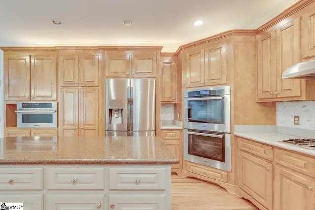 $889,000 | 516 Foxcroft Road, Greenville, SC 29615