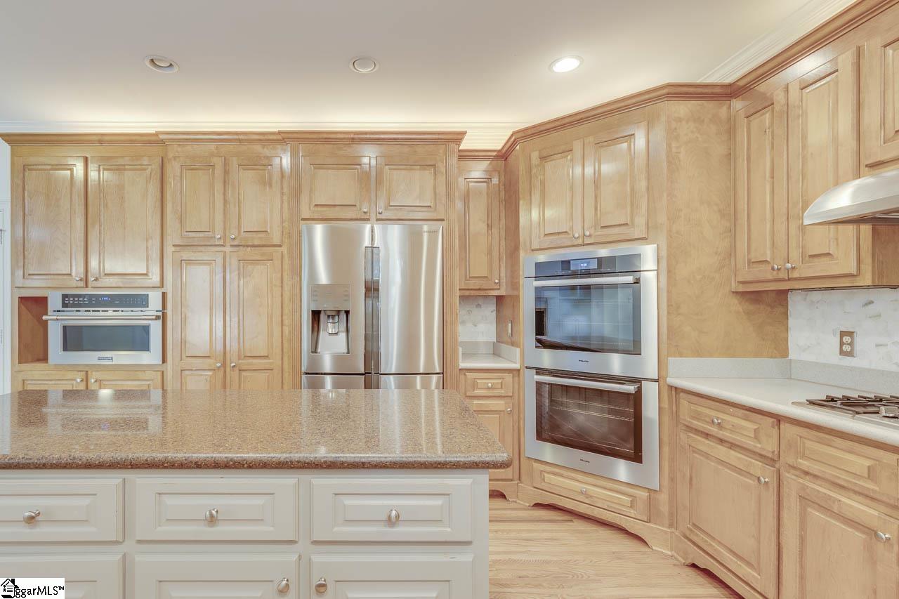 516 Foxcroft Road Greenville, SC 29615 - Photo 17 of 41